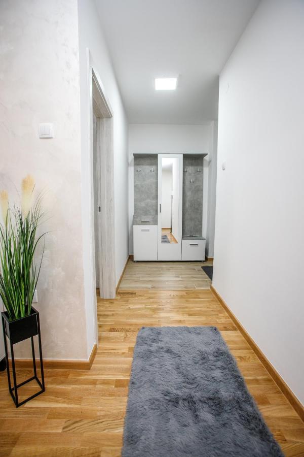 Tik Tak Apartman Суботиця Екстер'єр фото